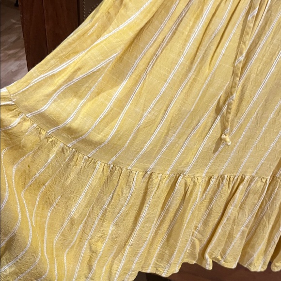 Robbie Bee Yellow and White Striped Summer Dress - Picture 4 of 5